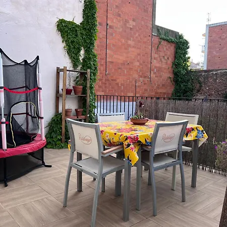 Con Encanto En Planta Superior Ideal Trabajo Y Escapadas Familiares En Montserrat * Esparraguera